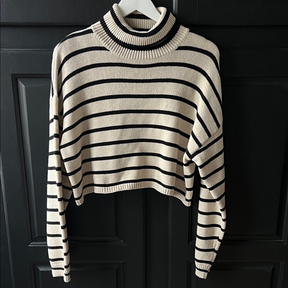 Bobbles & Lace Turtle Neck Stripped Medium Sweater